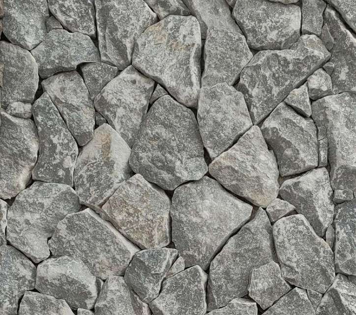 Rockface Bluestone: polygonal blue-grey marble pieces with cleft face