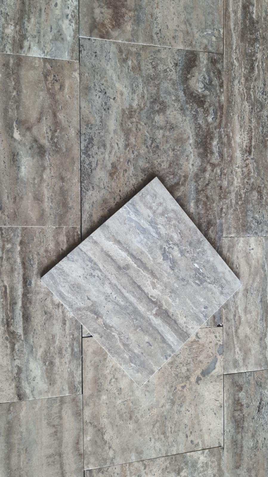 Silver vein-cut: floor laid in random bond with free-length strips