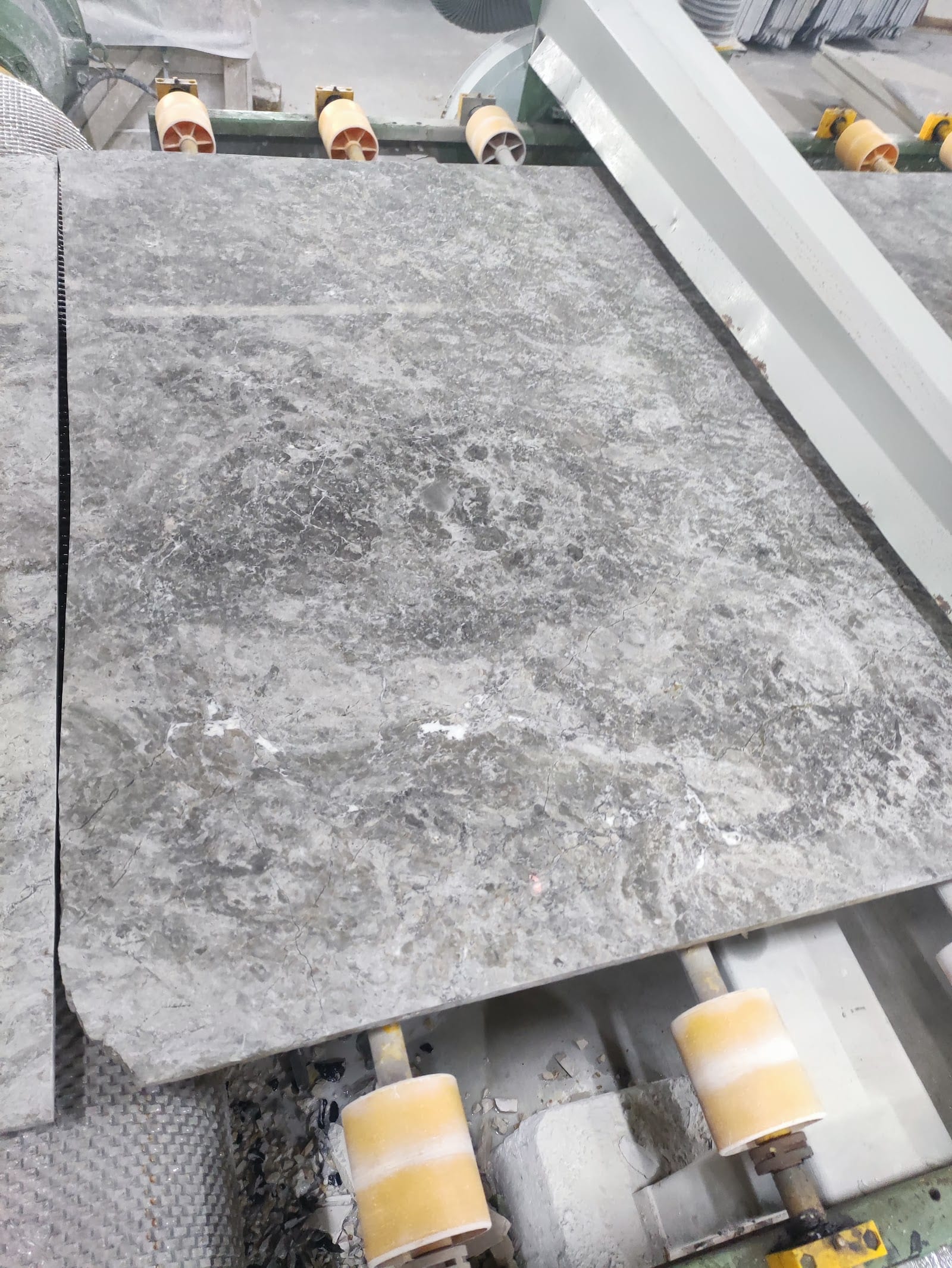 Slab Tundra Grey marble: Tundra Grey slab with lighter clouds, close-up